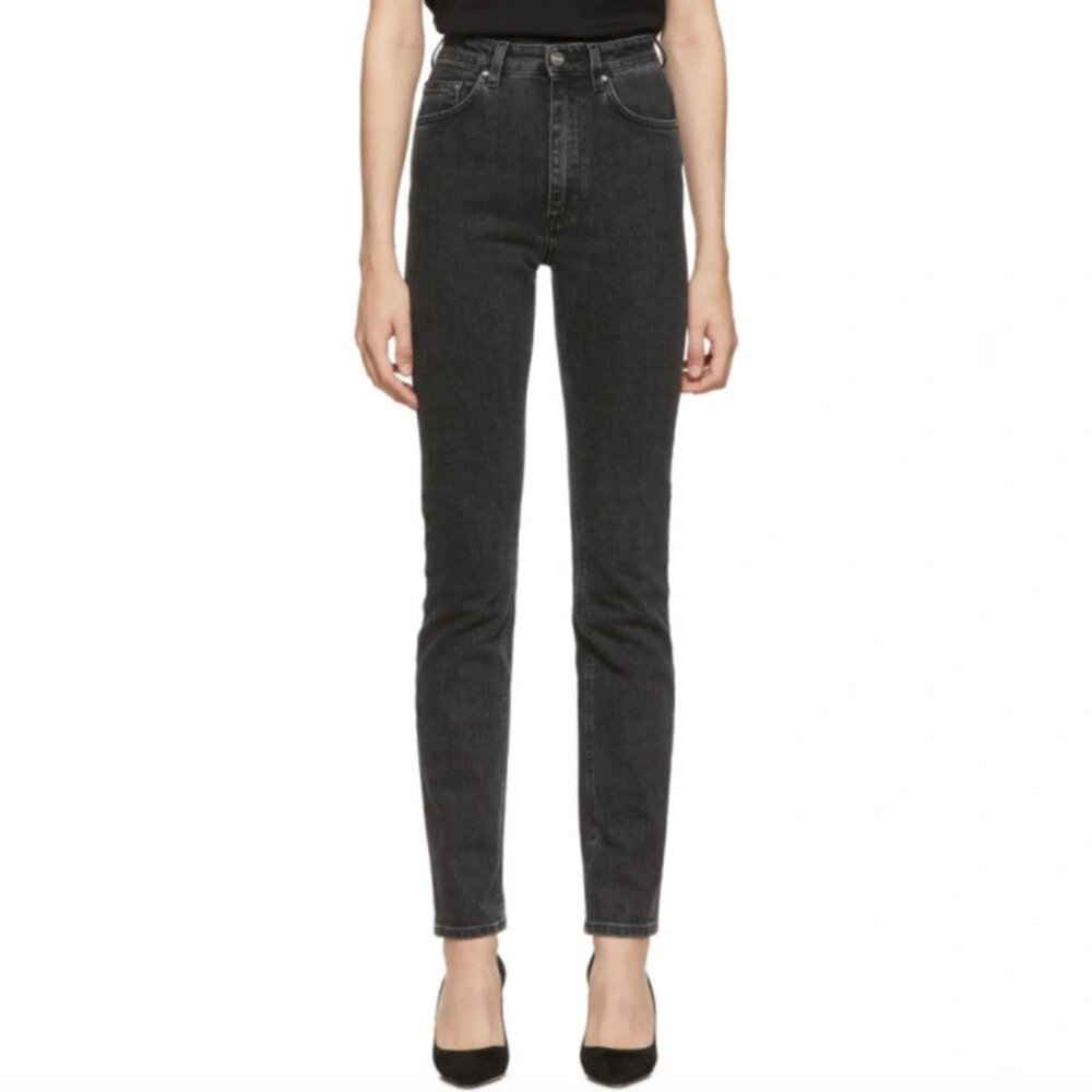 TOTEME | Standard Jeans - High Rise Straight Leg Cigarette Jeans in Gray Wash 30